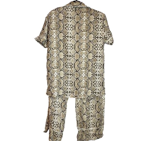 Maaji Women's Intimate Paythn Print Shirt Pajama Set Size Medium NWT - Picture 4 of 11